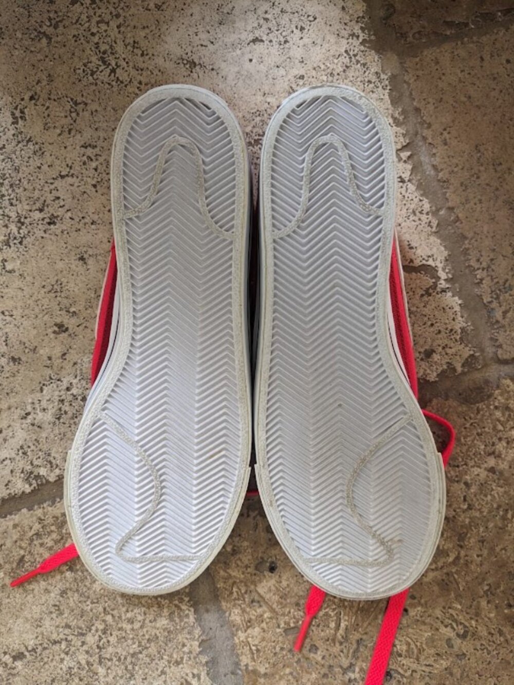LIKE NEW NIKE WOMEN'S Court Legacy Canvas 'Red' SIZE 8 - Picture 5 of 6